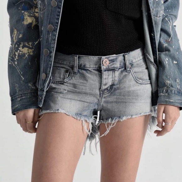 ONE X ONE TEASPOON Free People Button Fly Gray Star Distressed Raw Hem S… - Picture 4 of 16